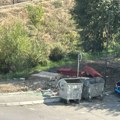 Kraj novog vrtića deponija šuta i još su tu bačeni betonski stubovi
