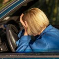 Manje poznat simptom Alchajmerove bolesti koji bi mogao da utiče na vozače