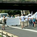 Blokada traje: Na Gazeli 40 stepeni, vozila hitne pomoći prolaze