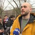 Student iz Mokre Gore: Spreman sam da odmah nastavim peške za Beograd