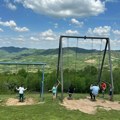 Čekaju u redovima za "insta-ljuljanje": Srpski Holivud krcat tokom prvomajskih praznika FOTO