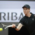 Siner obradovao navijače: Italijan u četvrtfinalu Rima, Zverev protiv Muzetija