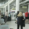 Gužva na aerodromu „Morava” u Lađevcima: Počeli letovi za Tivat