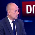 Međak: Srbija neće ući u EU dok je pod vlašću Vučića i SNS