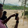 "Kao da je pao meteor, jezero je deformisano" Stručnjak o katastrofi u Nepalu: "Stena širine 600 metara je padala sa 1000…