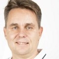 Dr Ivan Vukašinovć otkazao let za Njujork i sve svoje planove, pa spasao dečaka koga su minuti delili od smrt!
