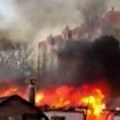 (Video) Gore zgrade i poslovni centar od 25 spratova! Ukrajina napala Rusiju, dron pogodio i putnički voz: Posle snažne…