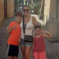 Ovo je devojčica (5) koja je stradala u Torinu: Detalji tragedije u Italiji: Vojni avion pao na automobil, njen brat (12) se…