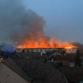 Požar u zgradi nekadašnje fabrike „Mideri“ (FOTO/VIDEO)