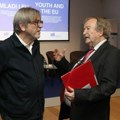 Verhofštat: Apsolutno neophodno da se mladi u Srbiji uključe u politiku