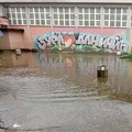 Škola na Voždovcu evakuisana zbog prokišnjavanja