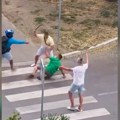 Posvađali se oko parking mesta, pa ga prebio pajserom nasred ulice: Tužilaštvo traži pritvor za muškarca (33): Udarao ga po…