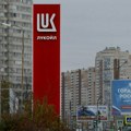 Форбс Србија: Руски Лукоил најавио продају имовине у иностранству, раније у Србији планирао ширење