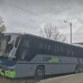 Autobus s naprednjacima koji su krenuli u “ćacilend” sleteo sa puta