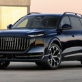 Audi predstavio svoj najveći SUV ikada: Ima stakleni krov veći od kreveta FOTO
