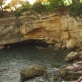 Ova plaža u Ulcinju nije obična plaža: Muškarcima je decenijama na njoj zabranjen ulaz, a žene iz celog sveta dolaze zbog…