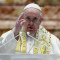 Papa pozvao studente da učine svet pravednijim mestom