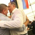 Bratski zagrljaj: Kako je Dodik uživao na koncertu Baje Malog Knindže u šatoru svog kuma na Kočićevom zboru (foto, video)