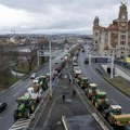 Traktoristi blokirali Prag: Češki poljoprivrednici protestuju zbog agrarne politike EU, traže smenu resornog ministra