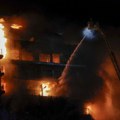 Gori zgrada u Astani, širi se vatra i dim: 72 vatrogasaca evakuiše i gasi požar VIDEO