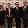 Kako je SNS izmislio priču o rušenju države preko USAID-a: Ovo je sve što treba da znate o novoj podvali režima