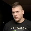 Svi su ostali u čudu kada su videli u čemu trenira Sloba Radanović! Pevač pokazao mišiće, a fanovi ne prestaju da bruje o ovom…