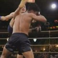 Auuu ljudi, kakav nokaut - ovo se ne viđa često: Brutalnim udarcem onesvestio protivnika! (video)