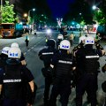 Protest manje grupa građana na navodnim adresama Macuta, Popadića i Igora Brnabića
