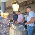 Rakovčani ogorčeni, slave Sveta Petku bez vode!
