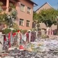 Tihana i Ivan dobili bebu, rodbina i komšije im zatrpali dvorište sa tri tone smeća: "Ma ne ljutimo se, sve je ok" (video)