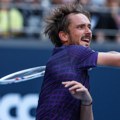 Medvedev lako izašao na kraj sa Zverevim za polufinale turnira u Pekingu