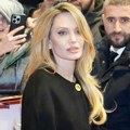 Anđelina Džoli u novom filmu "Couture": Lična priča i ženska perspektiva u svetu visoke mode VIDEO
