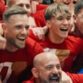 Evo kako je izgledalo slavlje u svlačionici Zvezde nakon pobede u derbiju i osvajanja nove titule