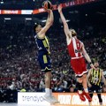 Legenda optužuje: Olimpijakos je meč počeo sa prednošću sudije