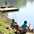 Ribolovački savez Vojvodine izdao hitno upozorenje za pecaroše i kupače na Dunavu: Ne preporučuje se konzumacija ulovljene…
