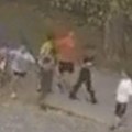 Pas izujedao dečaka (11) na Karaburmi: Snimljen horor u dvorištu škole, a ono što su vlasnice potom uradile razbesnelo sve…