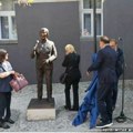 Spomenik Tomi Zdravkoviću u Beogradu kopija spomenika u Leskovcu, podignutog još pre 12 godina