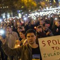 Oko 300 ljudi se okupilo u centru Praga u znak podrške Palestini