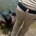Scena kao na filmu Policajci došli da izvuku telo čoveka iz jezera, a onda su doživeli šok života! (video)