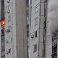 Gori stan u soliteru na Novom Beogradu: U toku evakuacija stanara