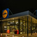 Lidl juče u mraku