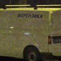 Mrtvu ženu pred dom zdravlja dovezao tačno u 21.25?! Misteriozna smrt žene u Sremskoj Kamenici (foto)