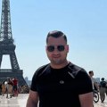 "Samo je naslonio glavu i preminuo" Pevač slomljen od bola zbog tragedije u porodici!