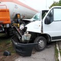 Voz koji prevozi gas sudario se sa dostavnim vozilom u Smederevu