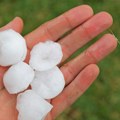 (Foto, video) Jako nevreme na Jadranu! U Rovinju padao grad veličine oraha, ima povređenih: Meteorolozi izdali ozbiljna…