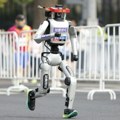 Kineski humanoidni robot trčao brže od Juseina Bolta