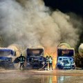 Upali u fabriku betona i zapalili mešalice, šteta je ogromna: Kamere sve snimile, onda osvanula jeziva poruka