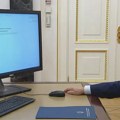 “Activate Windows” poruka se pojavila na računaru dok je Putin glasao