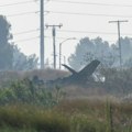 Stravične scene sa lica mesta pada aviona Šestoro stradalo u sekundi, hektar zemlje izgoreo u požaru (video)