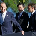 (Video) Makron i Lavrov oči u oči: Francuski predsednik i ruski zvaničnik se sreli na samitu G20, evo kako su reagovali kad…